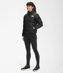 Women’s The North Face 1996 Retro Nuptse Jacket Black BLACK 13 Women’s The North Face 1996 Retro Nuptse Jacket Black BLACK -women‘s Sales Store NF0A3XEO LE4 model34