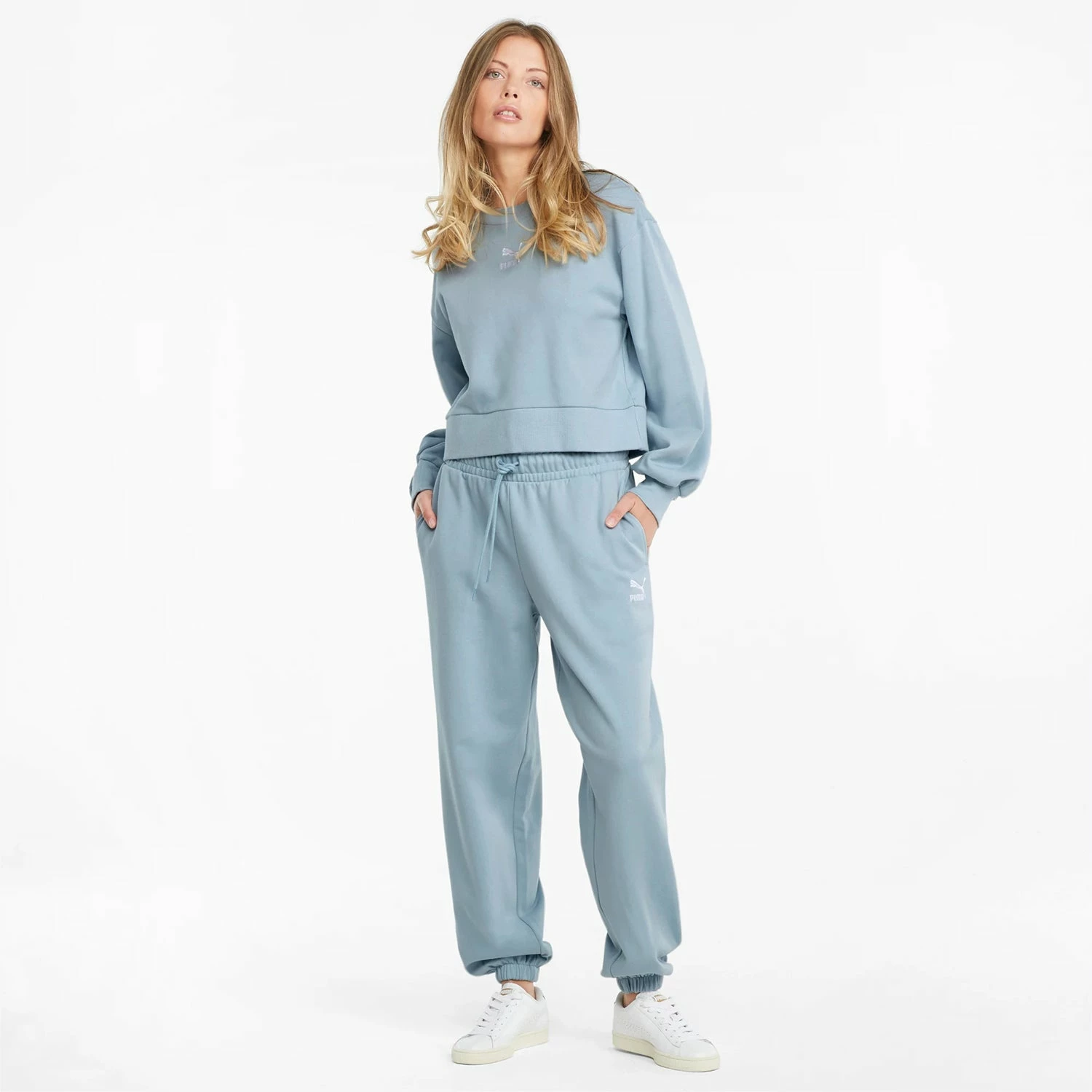 Women's PUMA Classics Puff Sleeve Crew Neck Sweatshirt Blue Fog LIGHT BLUE 7 Women's PUMA Classics Puff Sleeve Crew Neck Sweatshirt Blue Fog LIGHT BLUE - Image 5